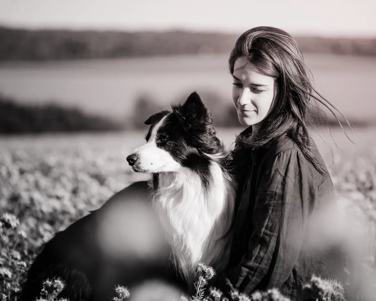 Kislány a border collie-val, kutyás családfotózás